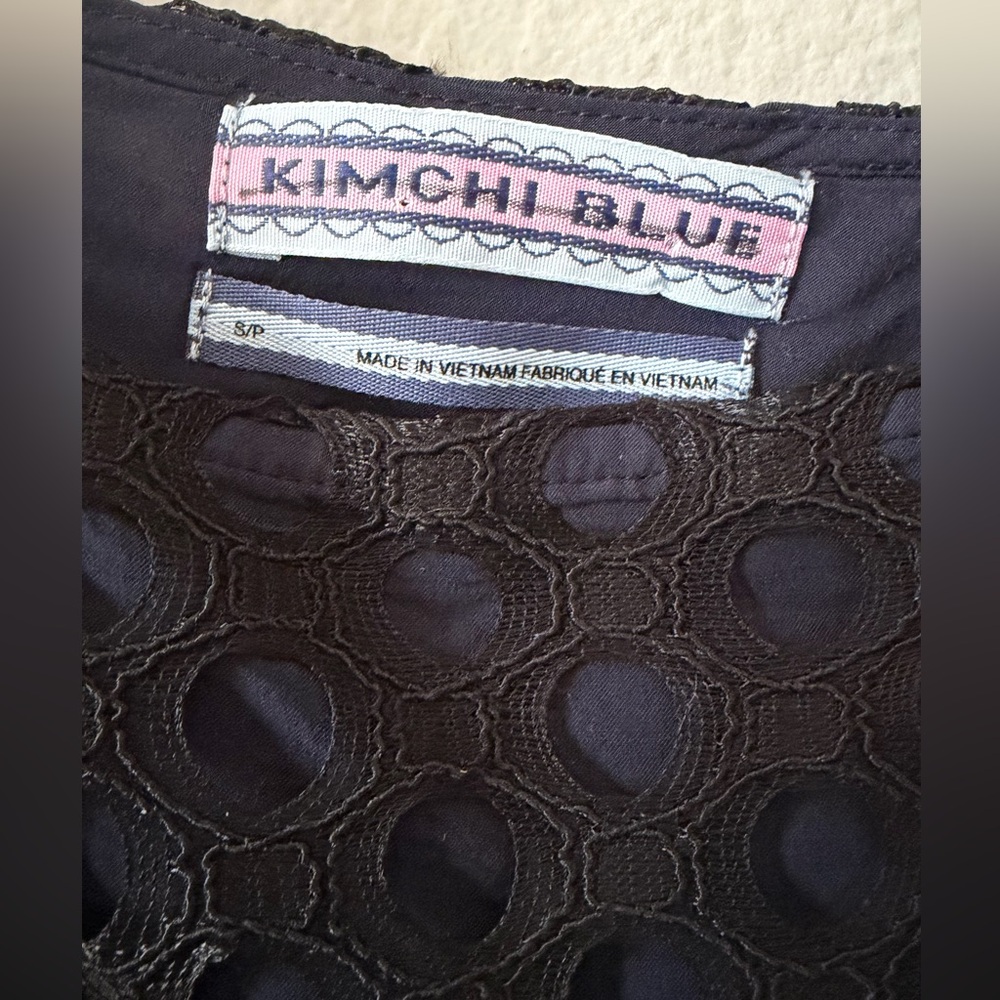Kimchi Blue Moe Dot Lace Mini Dress with Puff Sleeves Black Navy Women’s Small - Picture 7 of 12